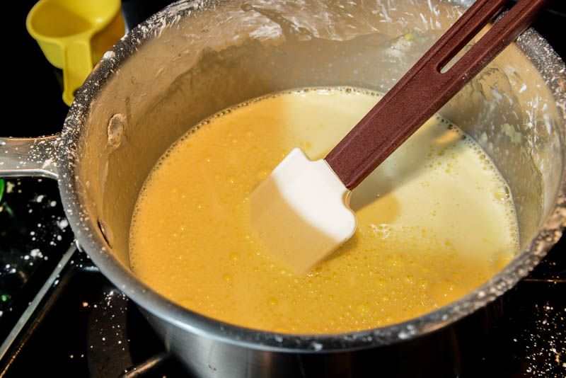 Beginning to warm the pastry cream.