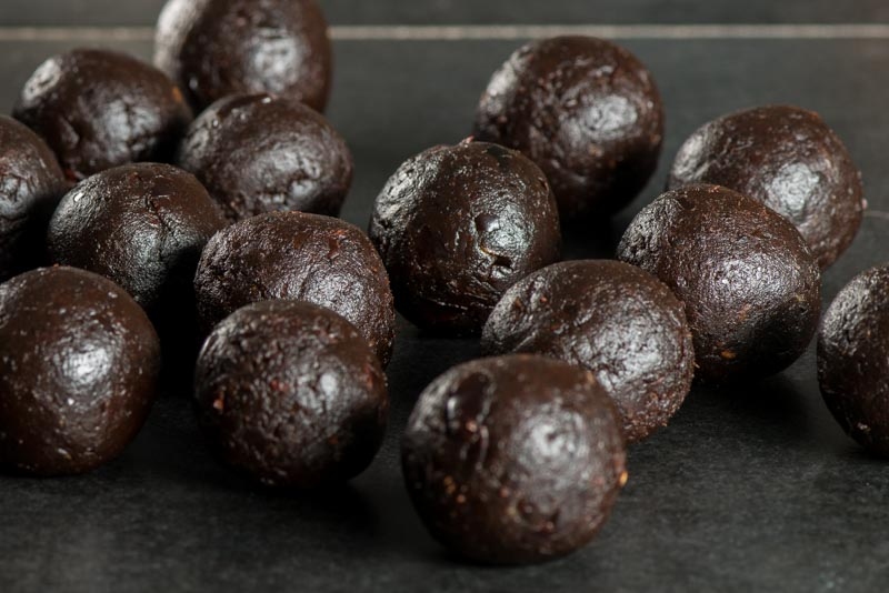 Rolled Date Truffles without the dusting ingredients.