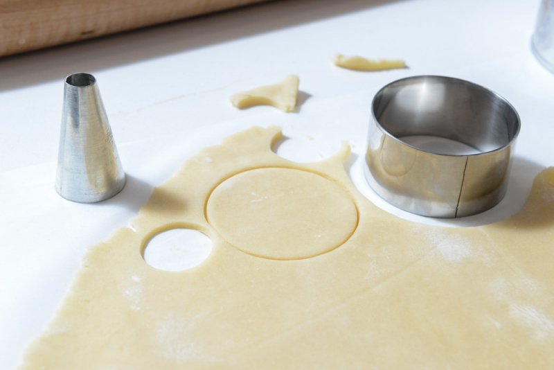 Cut the cookies in different sizes.