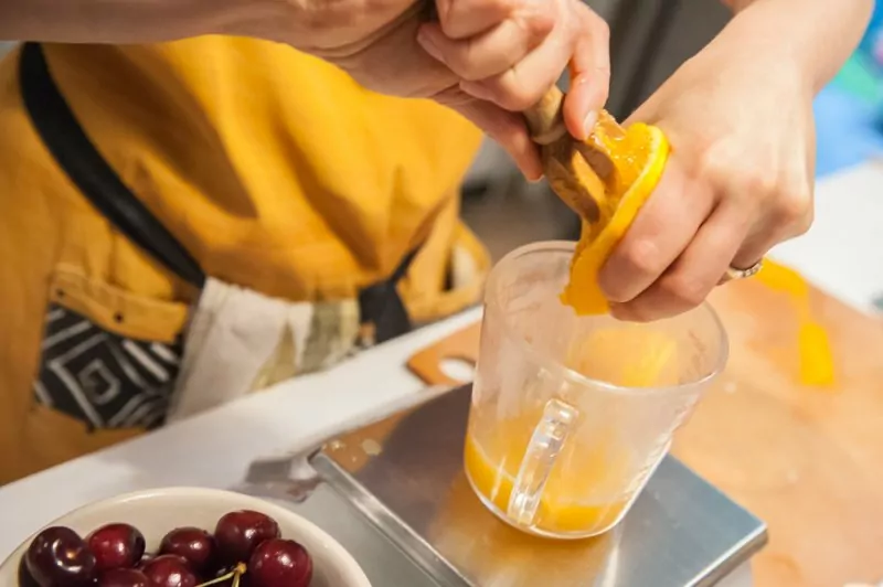 I thought I’d wear my sunshiny yellow/orange apron to make the yellow/orange filling.