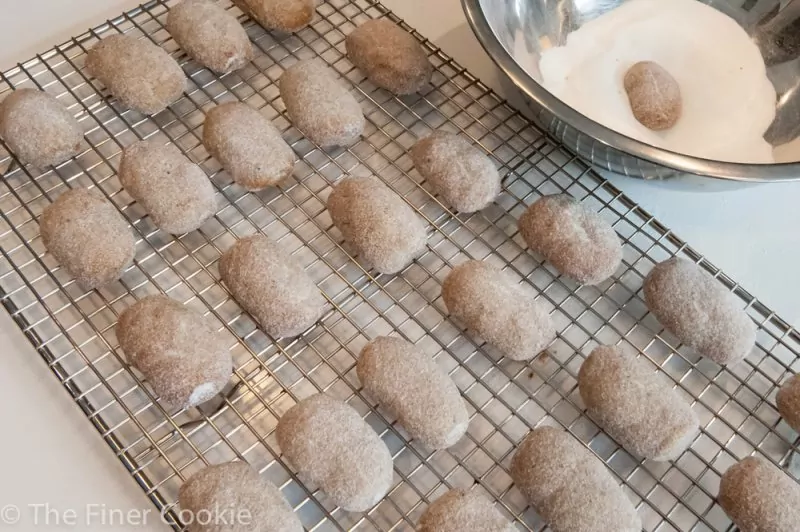 Adding the first layer of sugar.