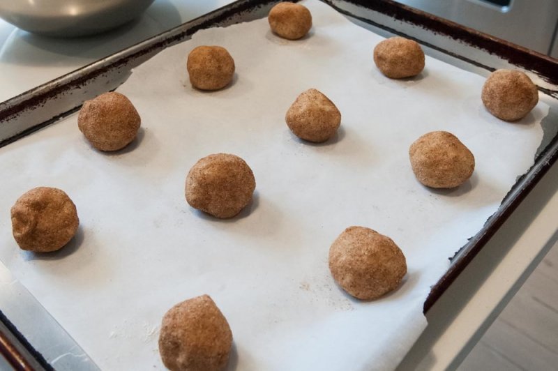 Snickerdoodles rolled in cinnamon and sugar.