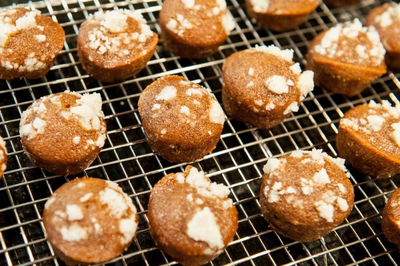 Molasses Crumb Cakelettes, The Finer Cookie.