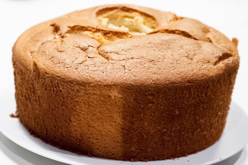 How’s that for a straightforward shot. Banana Chiffon Cake!.