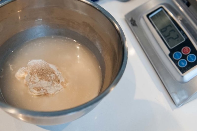 Making the dough starter.