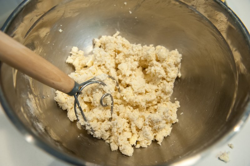 The dough with the cream and vinegar.