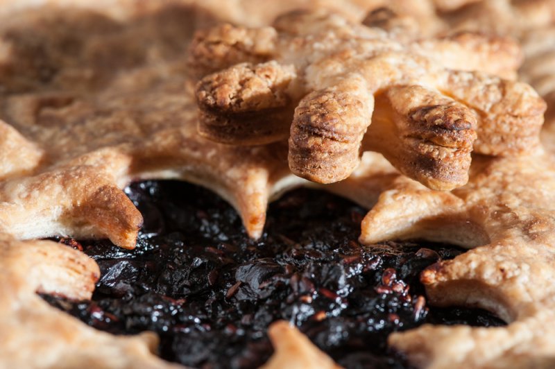 Elderblueberry Pie, The Finer Cookie