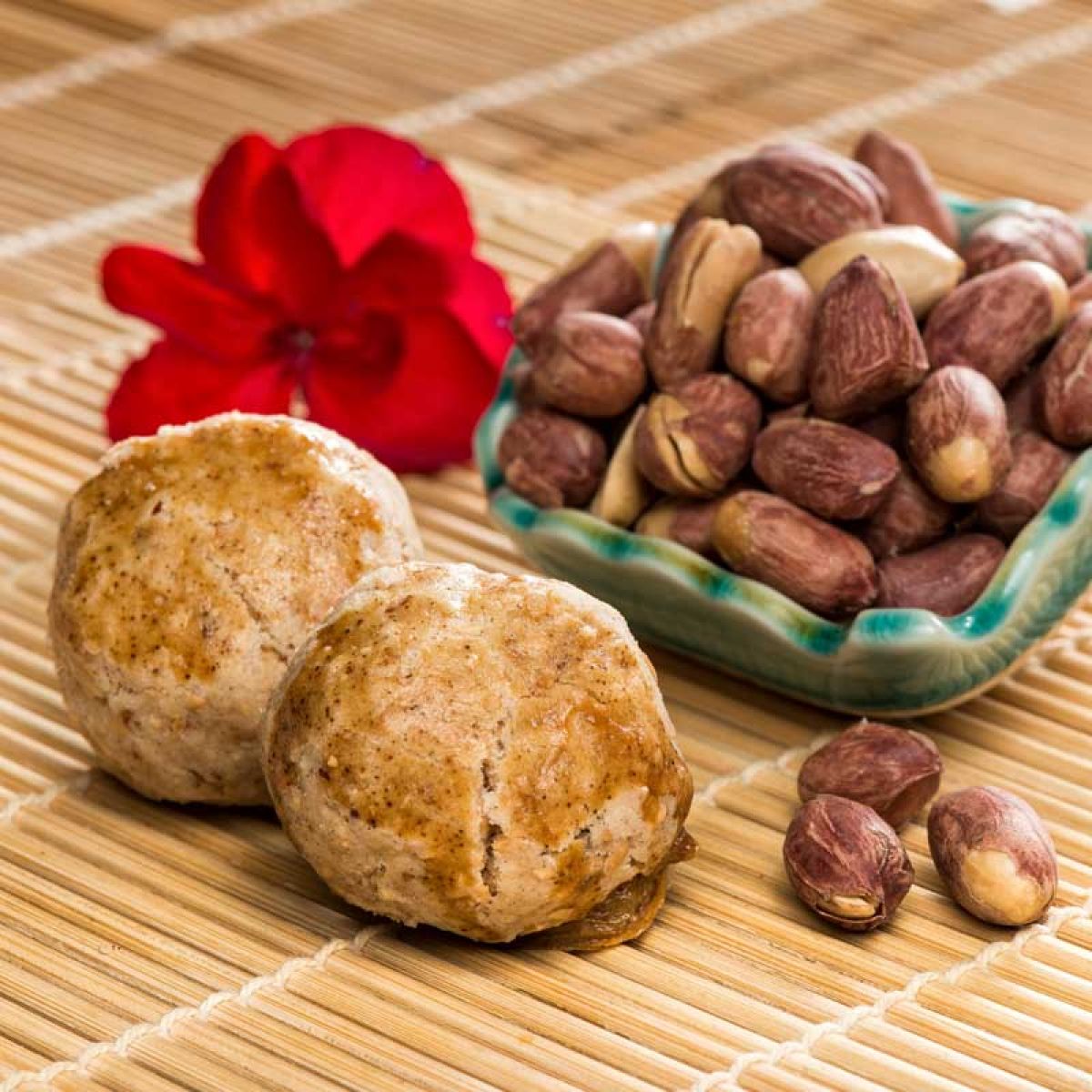 Chinese Peanut Cookies - Hua Sheng Bing