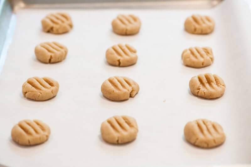 A tray of cookies ready for the oven.