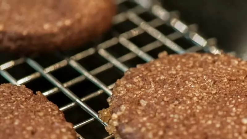 Pretty sugar crystals baked into the cookie.