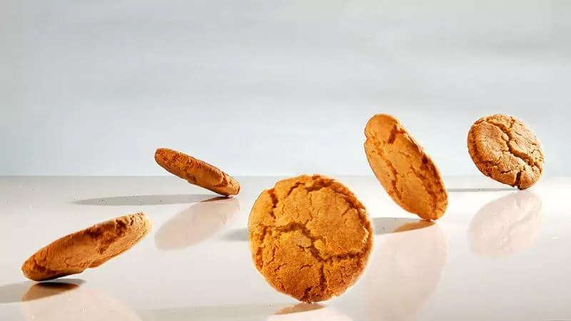 Gingersnaps ,The Finer Cookie.