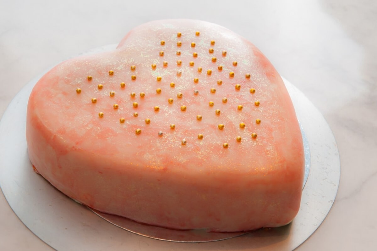 Pink Pearl Lady Cake